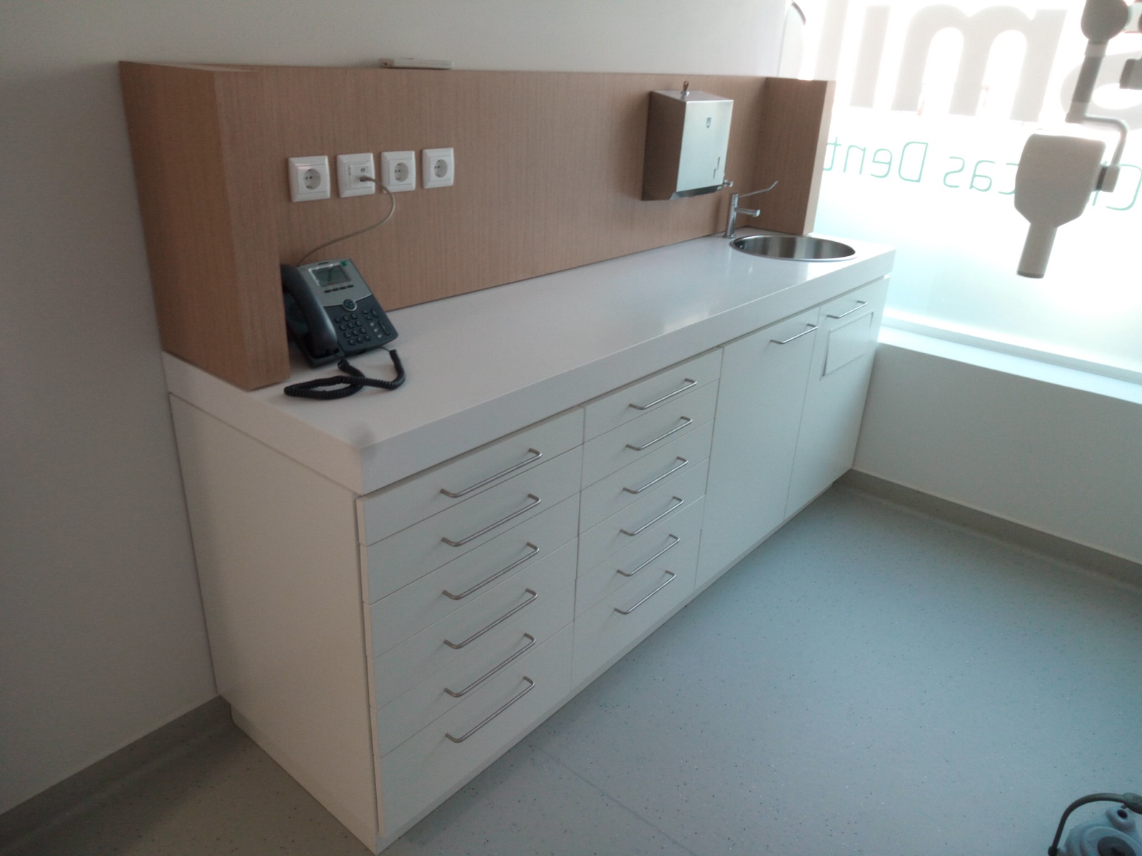 solid-surface-corian-09