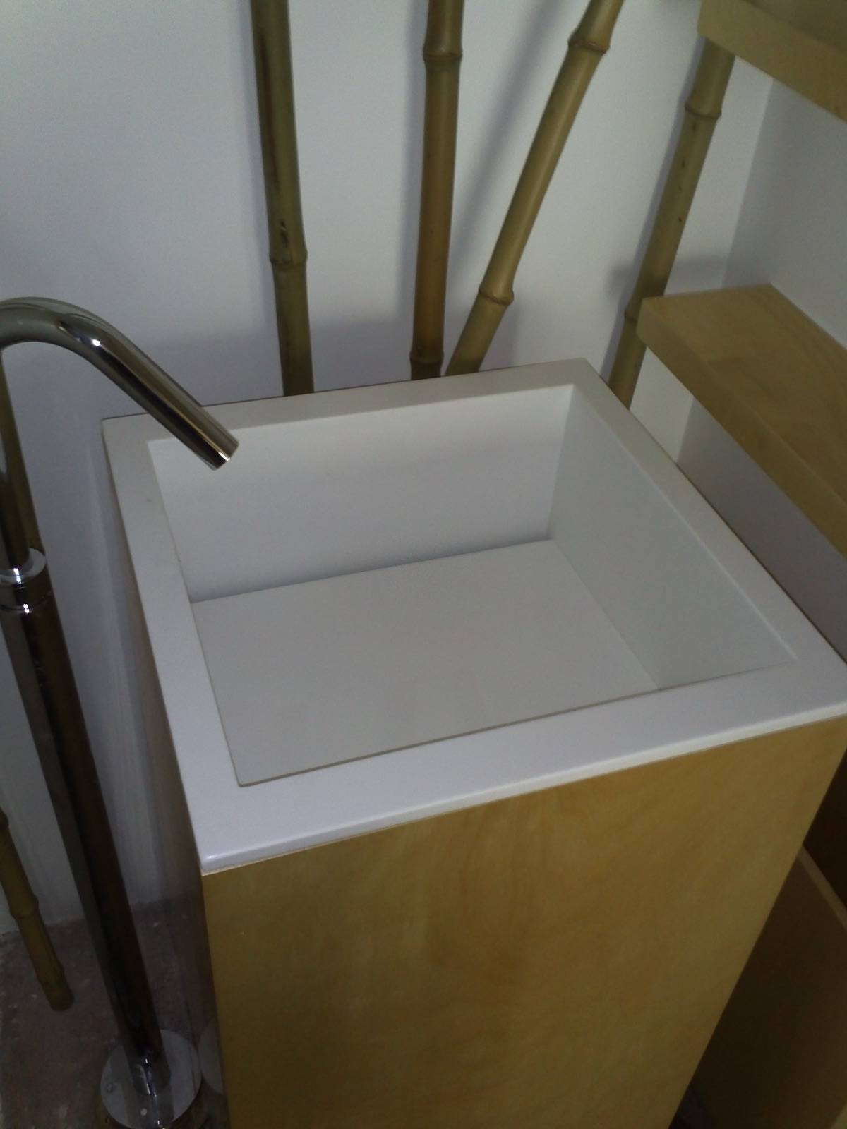 solid-surface-corian-20